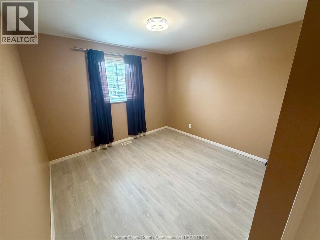 1484 Border, Tecumseh, Ontario  N8N 4Y8 - Photo 10 - 26026108