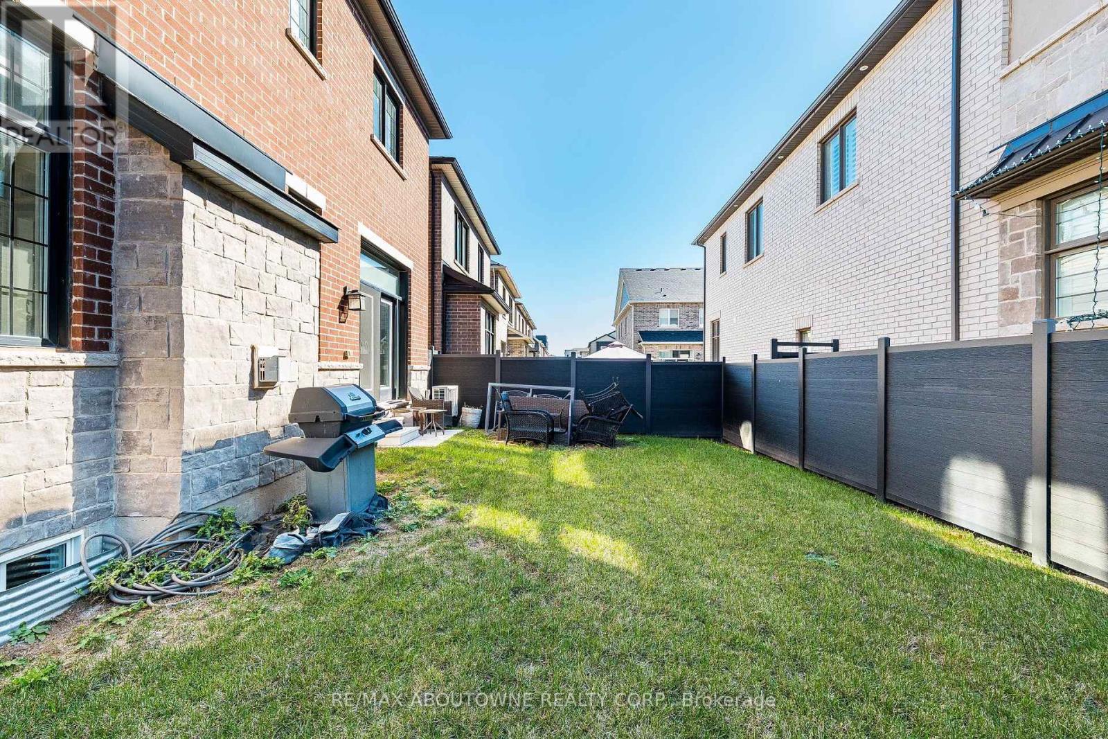 3002 Duggan Trail, Oakville, Ontario  L6H 7W9 - Photo 47 - W14111372