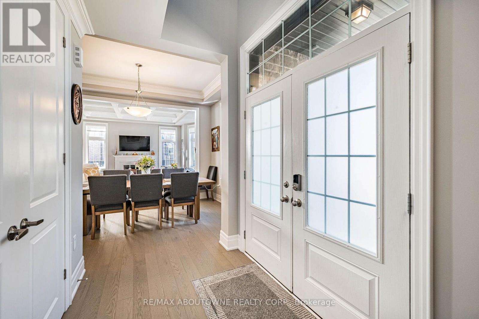 3002 Duggan Trail, Oakville, Ontario  L6H 7W9 - Photo 7 - W14111372