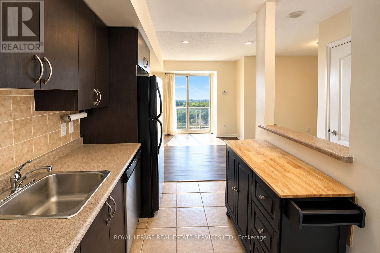 1005 - 4 Elsinore Path, Toronto, Ontario  M8V 4G7 - Photo 15 - W14111068