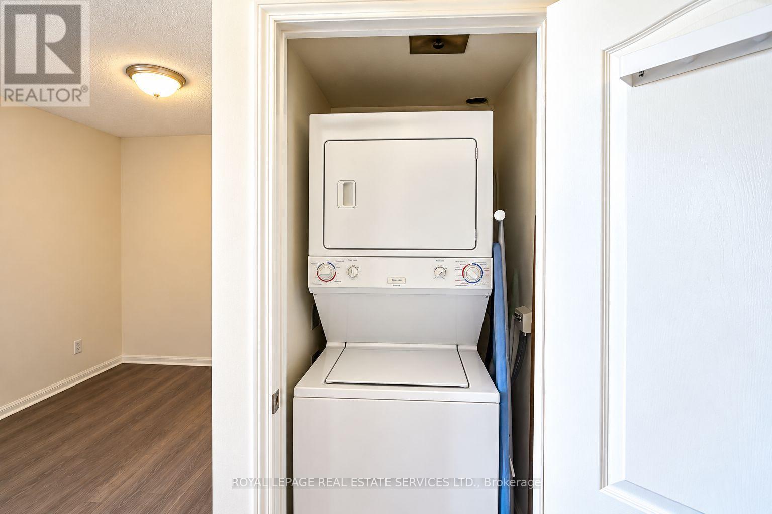 1005 - 4 Elsinore Path, Toronto, Ontario  M8V 4G7 - Photo 22 - W14111068