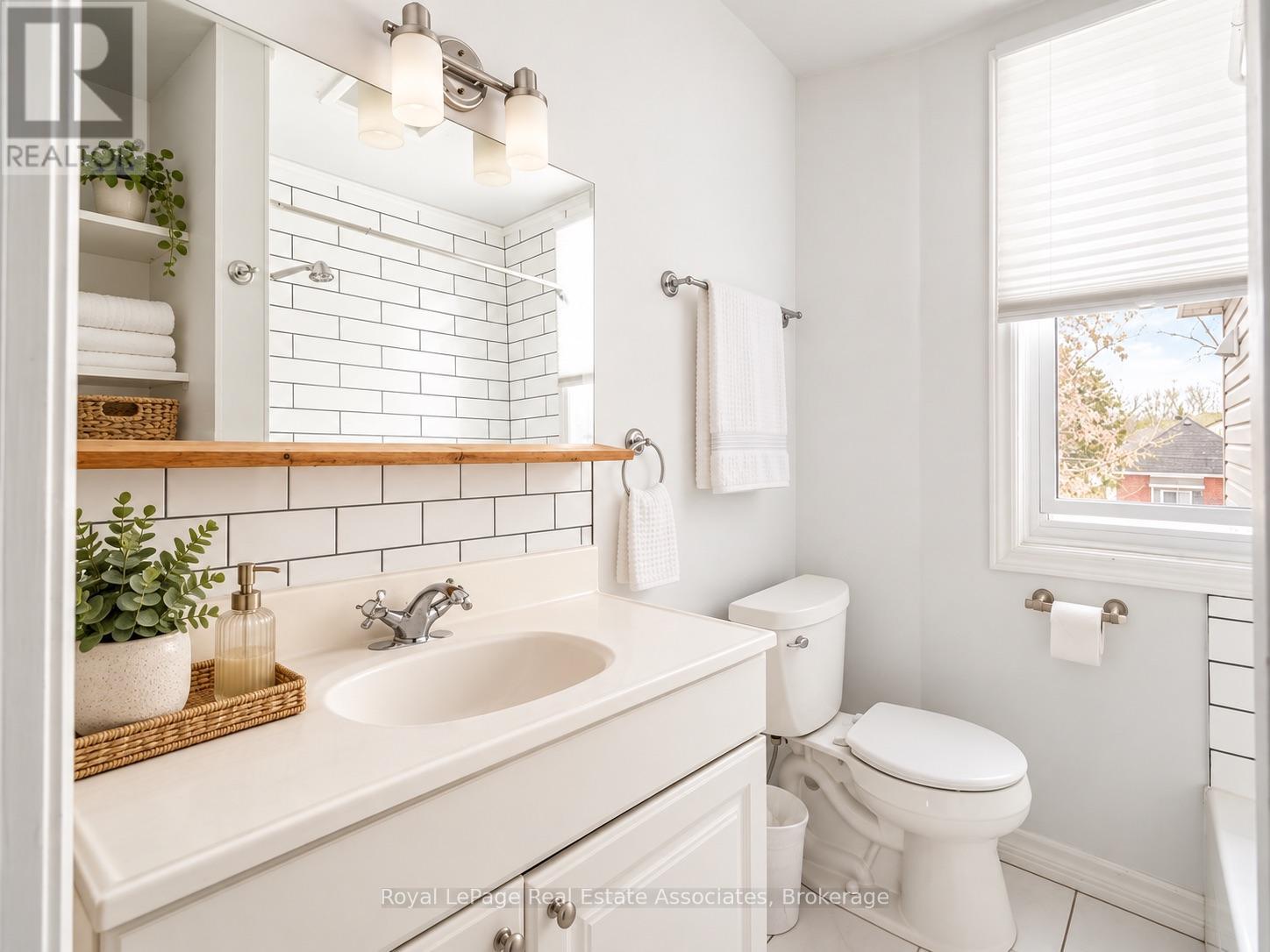 3 - 212 Sheridan Street, Brantford, Ontario  N3S 4R1 - Photo 6 - X14111316