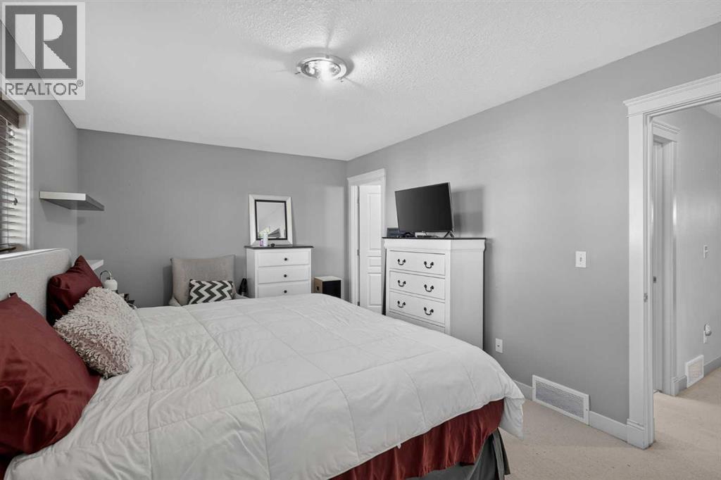 202 Bayside Point SW