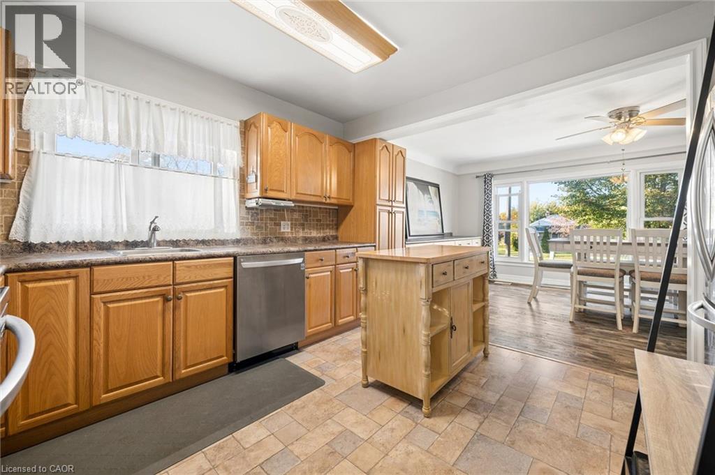 7 Prueter Avenue, Kitchener, Ontario N2H 6G5 - Photo 7 - 40873027