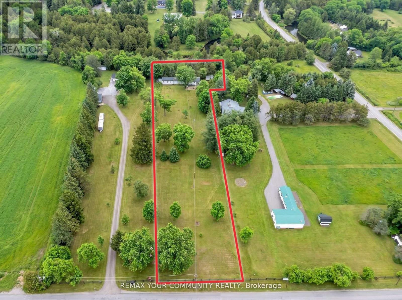 700 CATERING ROAD S, Georgina, Ontario