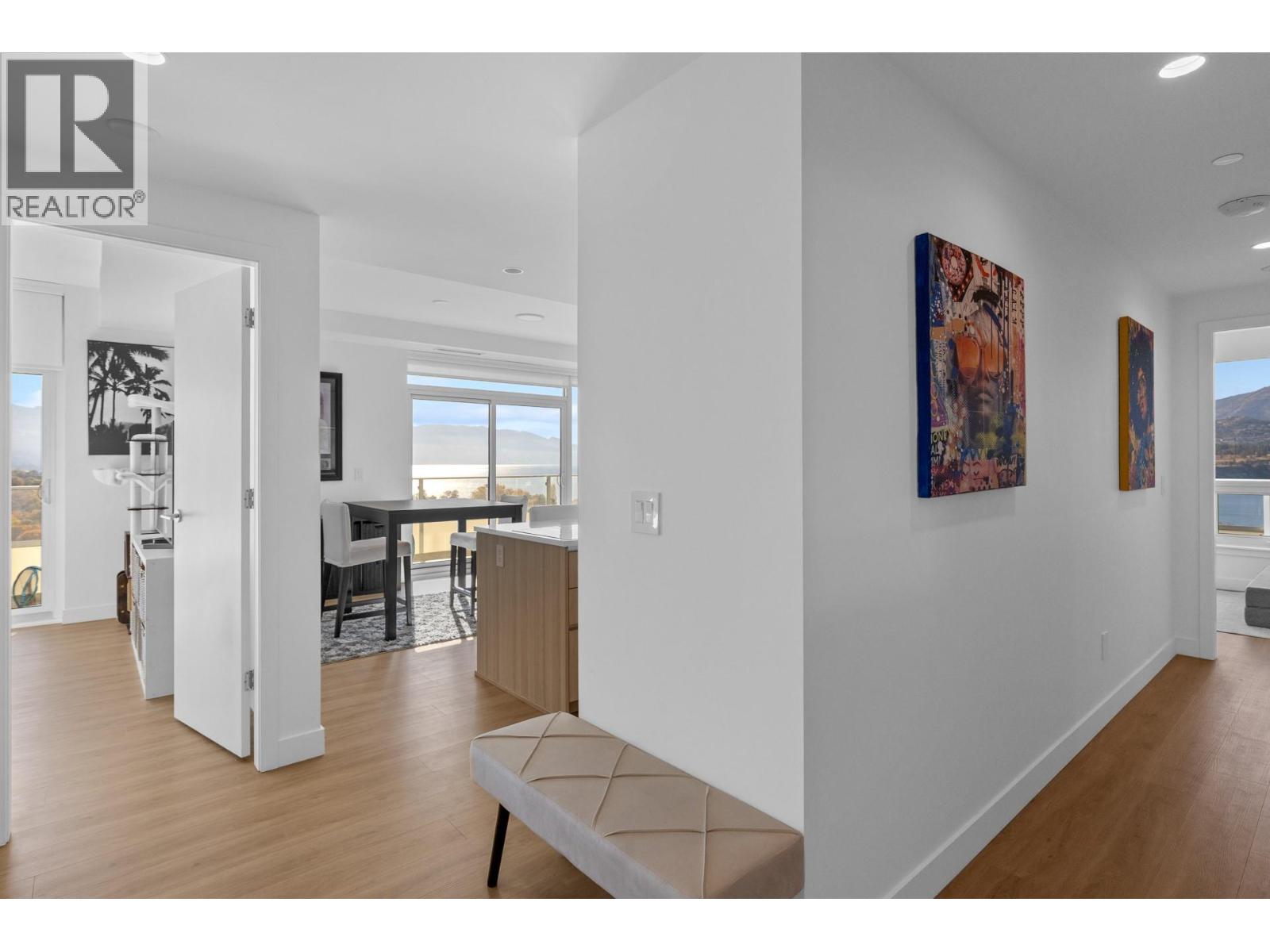 238 Leon Avenue Unit# 1407, Kelowna, British Columbia  V1Y 0N6 - Photo 4 - 10404316