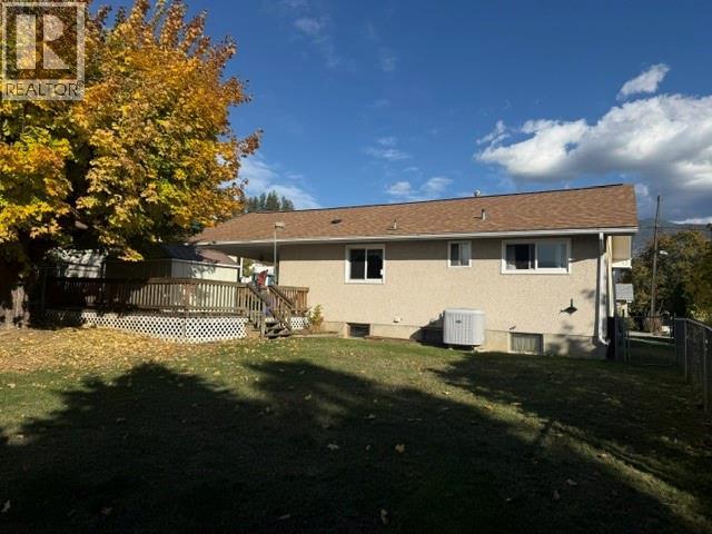 221 22nd Avenue S