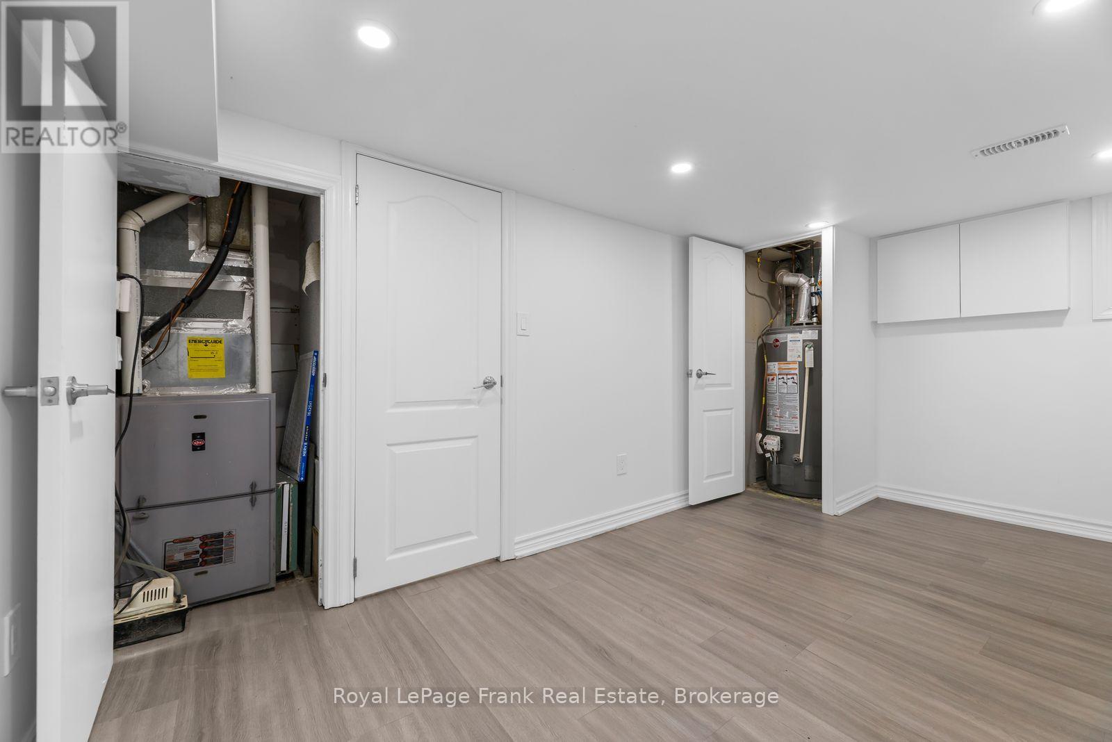 68 Follis Avenue, Toronto, Ontario  M6G 1S6 - Photo 10 - C14111614