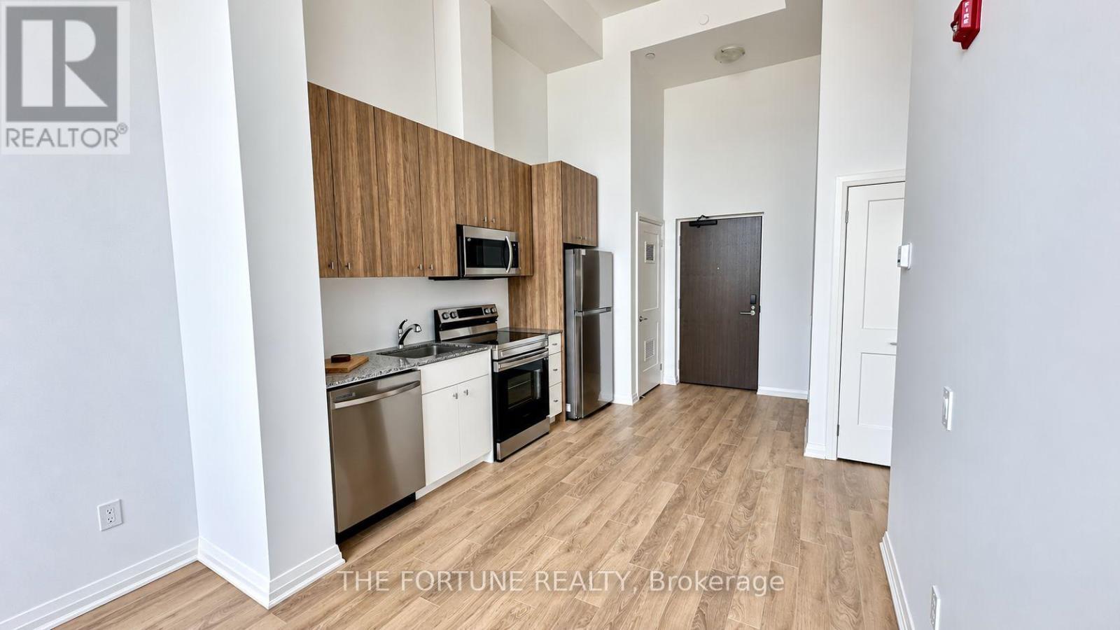 110 - 101 GOLDEN EAGLE ROAD