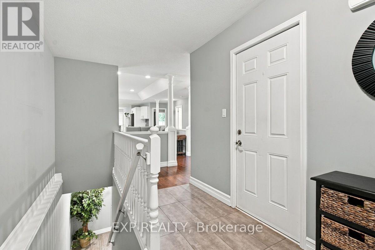 969 Bitterbush Crescent, London North, Ontario  N6H 5X5 - Photo 6 - X14111534