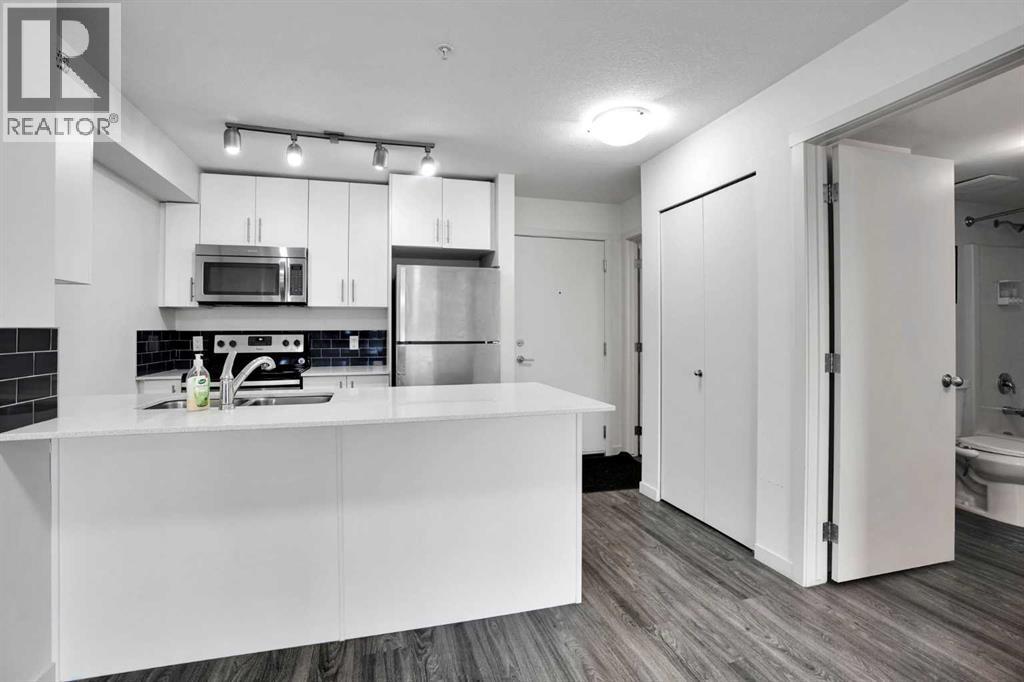 1204, 181 Skyview Ranch Manor NE
