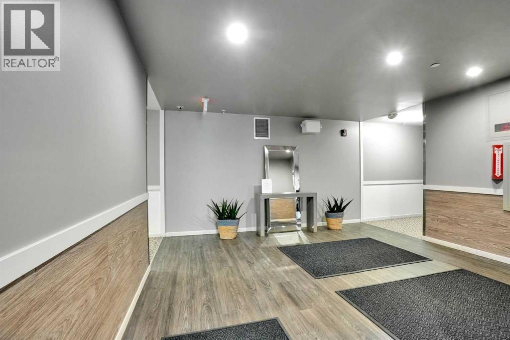 1204, 181 Skyview Ranch Manor NE
