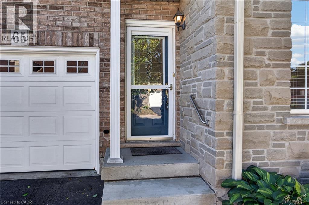 566 Southridge Drive Unit# 65, Hamilton, Ontario  L9C 7W5 - Photo 4 - 40872408