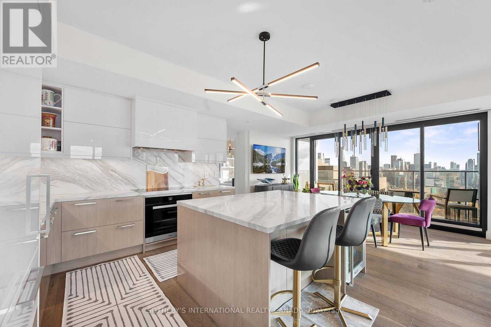 3005 - 200 Cumberland Street, Toronto, Ontario  M5R 1A2 - Photo 4 - C14111460