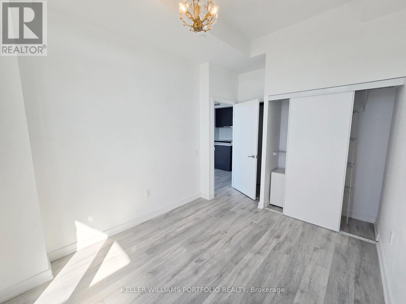 3408 - Furnished - 8 Olympic Garden Drive, Toronto, Ontario  M2M 0B9 - Photo 21 - C14111682