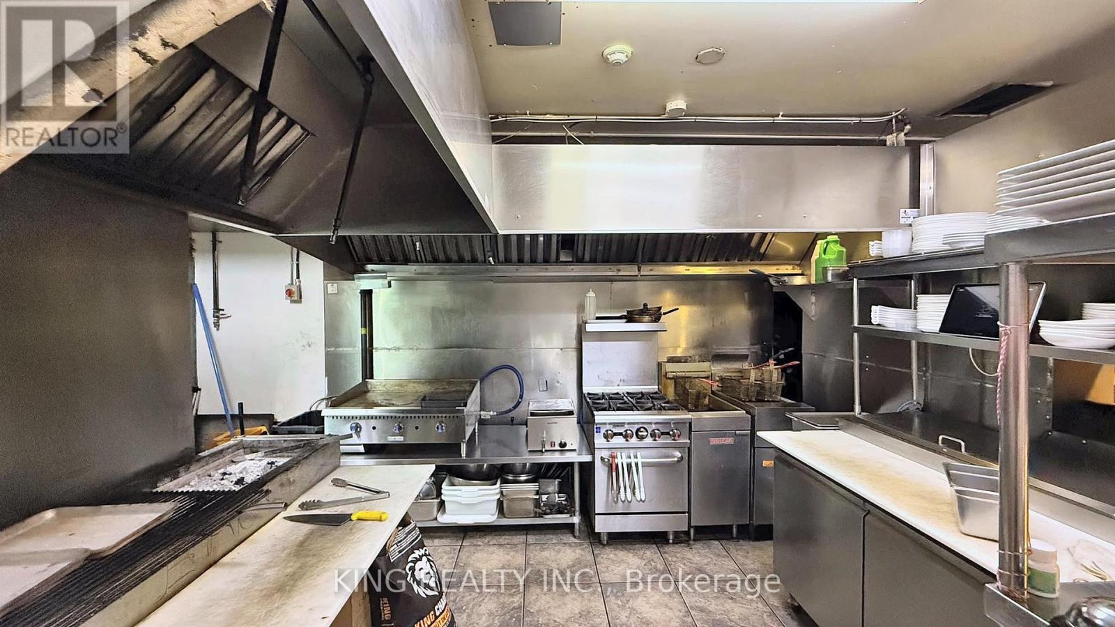 424 Danforth Avenue, Toronto, Ontario  M4K 1P3 - Photo 14 - E14111718