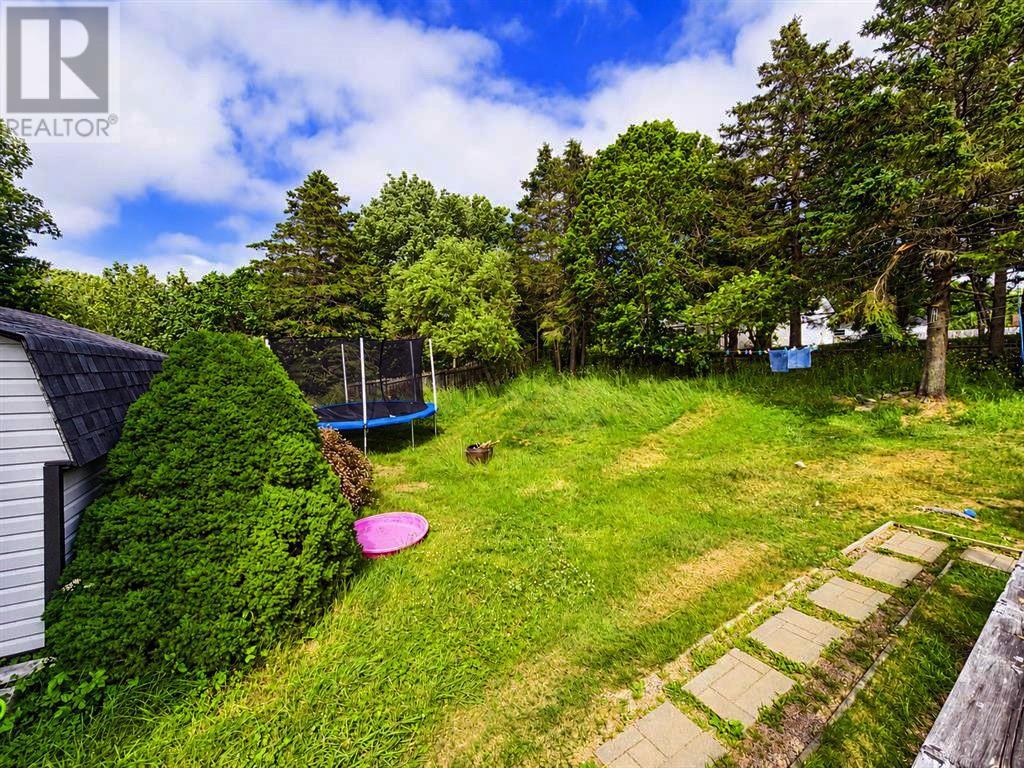 5 Griffins Lane, St. John's — photo 24