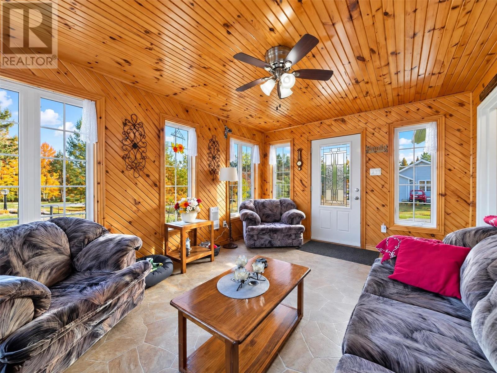 1 Pitts Pond Road, Terra Nova — photo 21