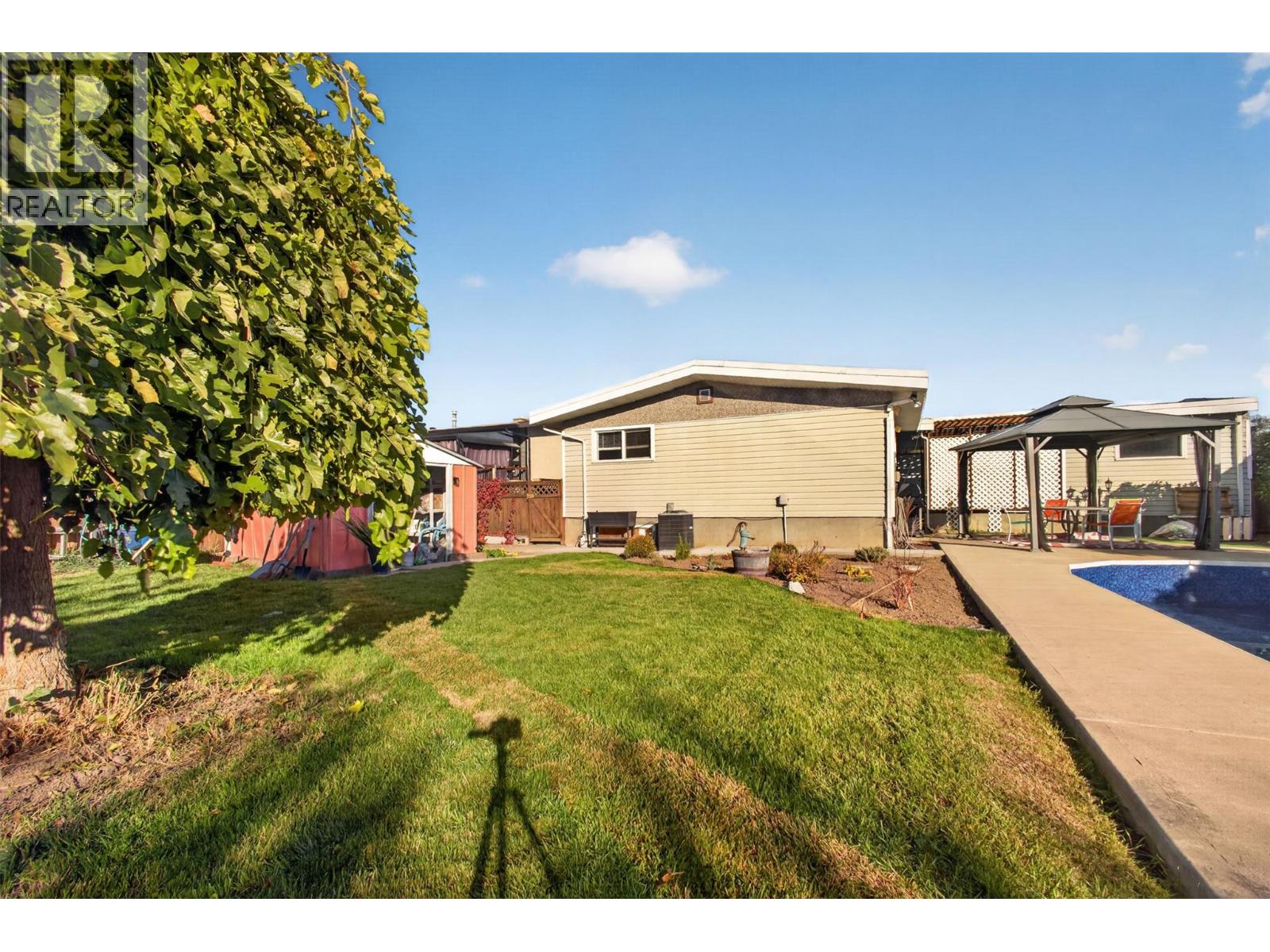 1261 Lawson Avenue, Kelowna, British Columbia  V1Y 6V1 - Photo 28 - 10400817