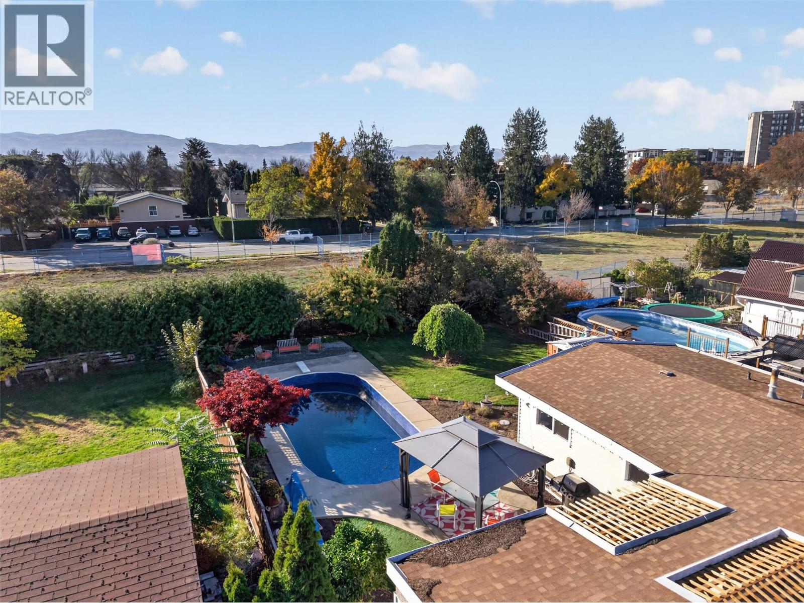 1261 Lawson Avenue, Kelowna, British Columbia  V1Y 6V1 - Photo 43 - 10400817