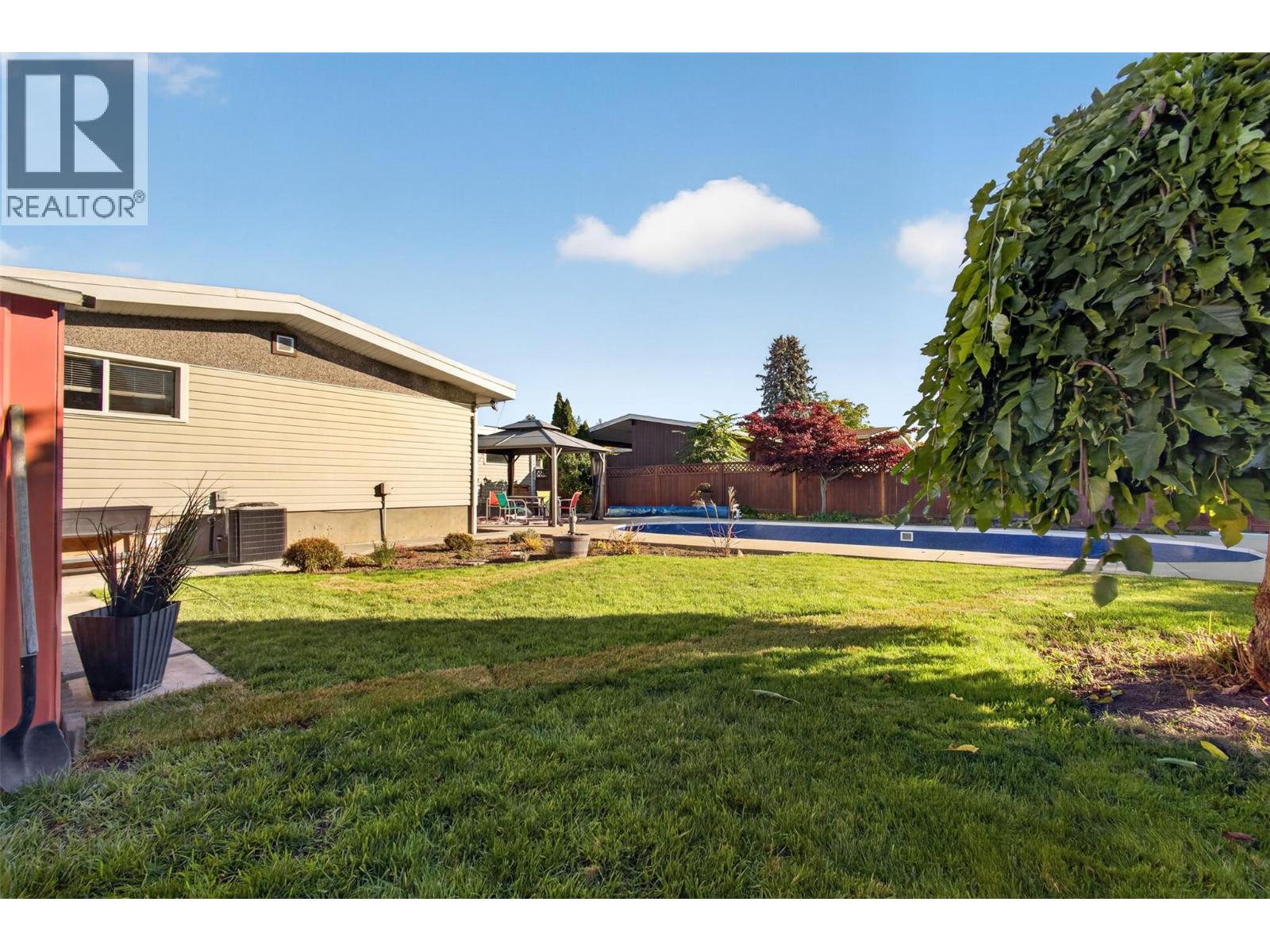 1261 Lawson Avenue, Kelowna, British Columbia  V1Y 6V1 - Photo 33 - 10400817