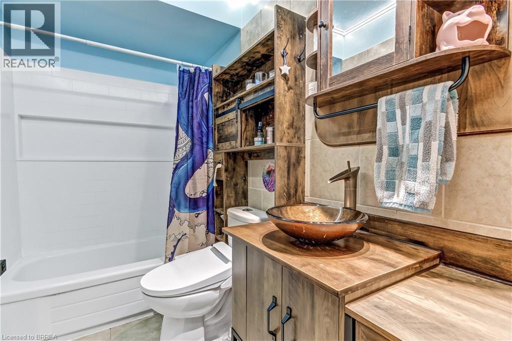 259 East Street, London, Ontario  N5Z 2S3 - Photo 11 - 40872497