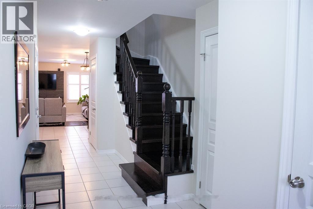183 Penny Lane, Stoney Creek, Ontario  L8J 0E2 - Photo 3 - 40871579