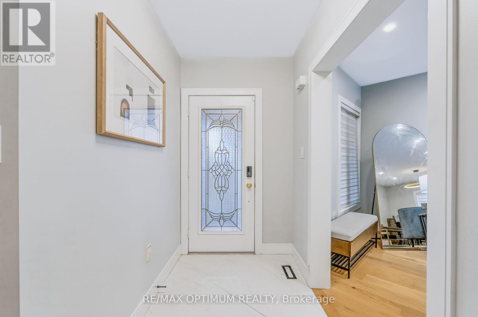 815 Nolan Road, Mississauga, Ontario  L5V 2S5 - Photo 4 - W14111454
