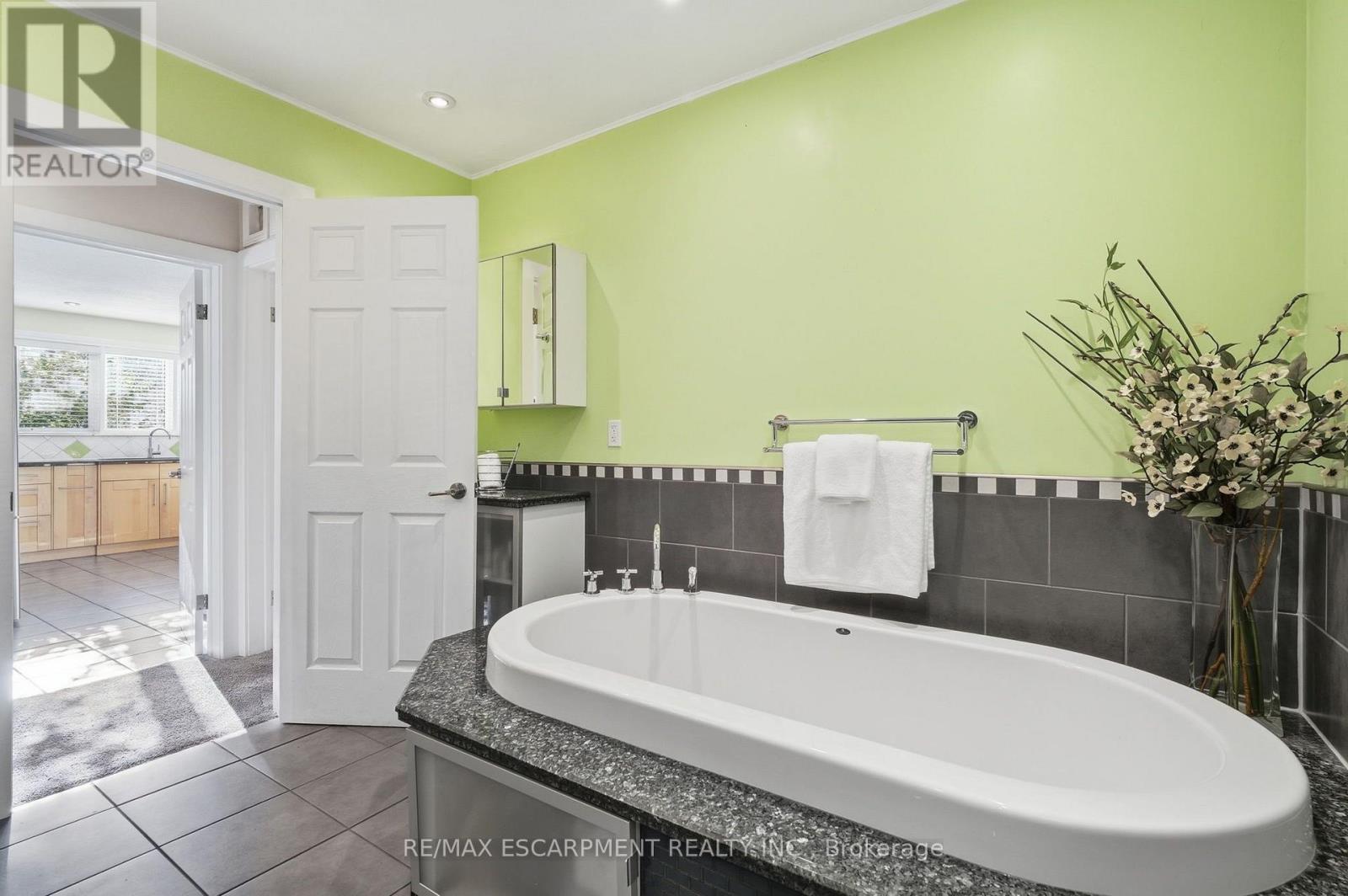 313 North Shore Boulevard, Burlington, Ontario  L7T 1A6 - Photo 25 - W14111500