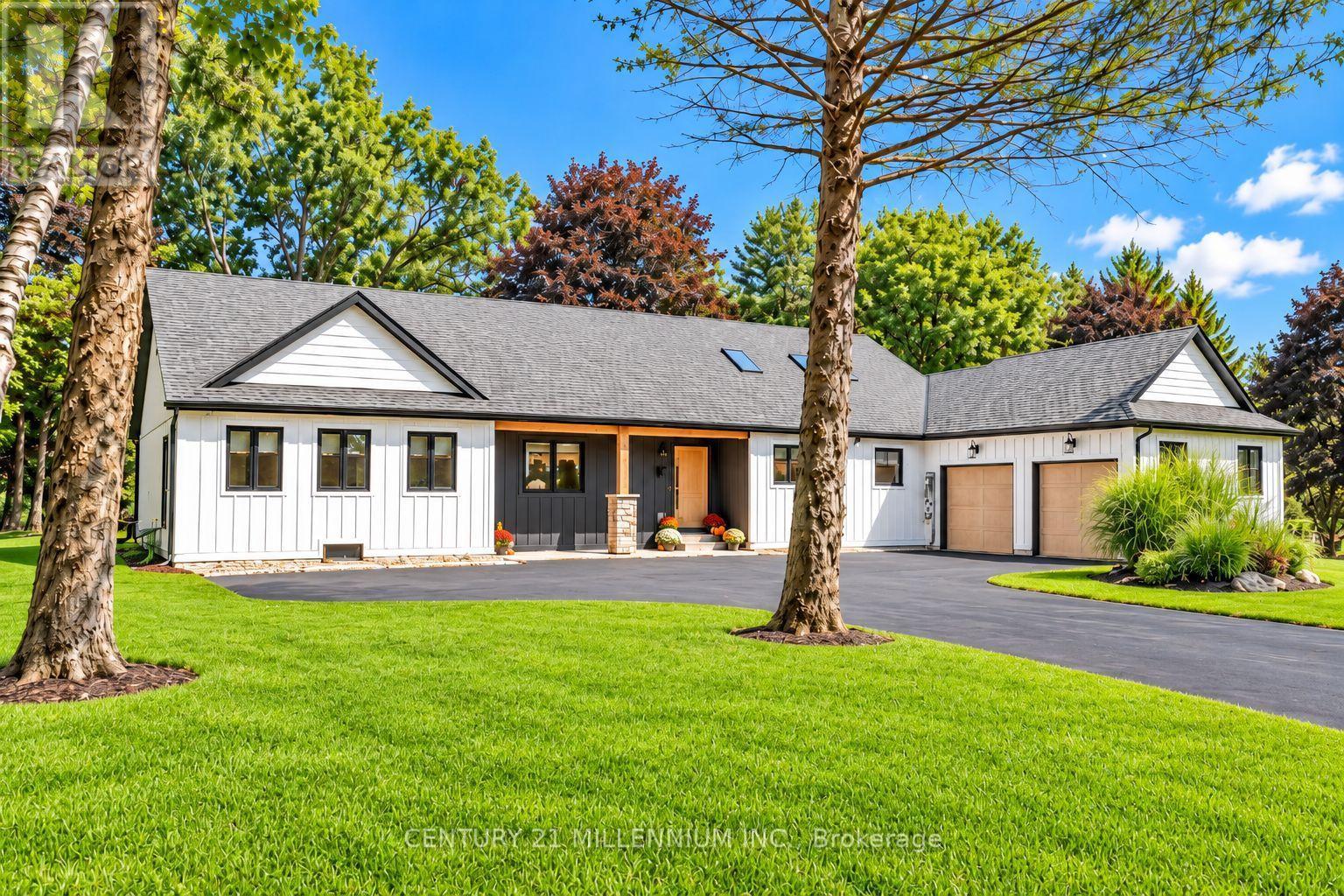 17 Autumn Drive, Caledon, Ontario  L7K 0T4 - Photo 1 - W14111574