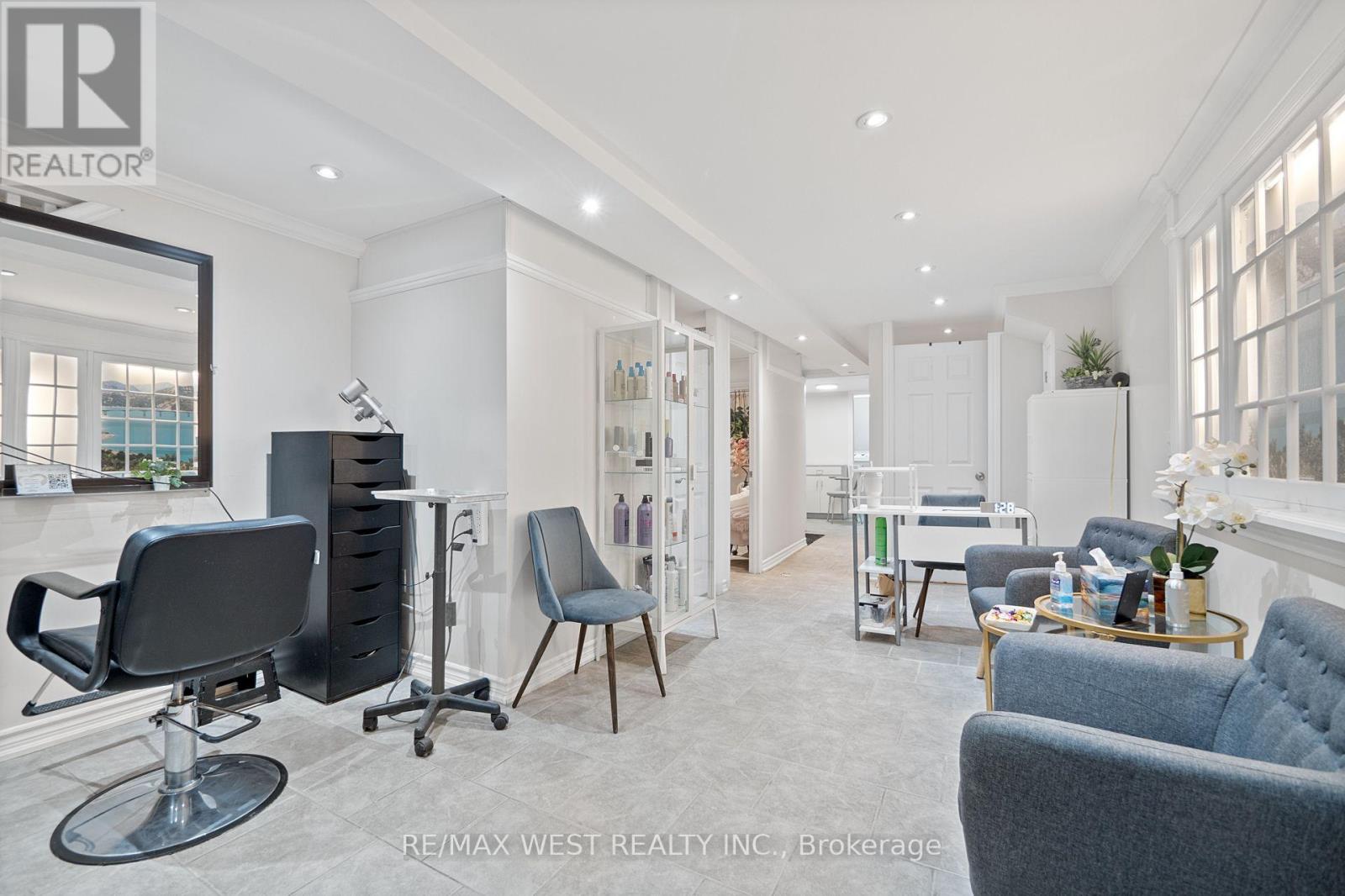 578 Marlee Avenue, Toronto, Ontario  M6B 3J5 - Photo 17 - W14111662