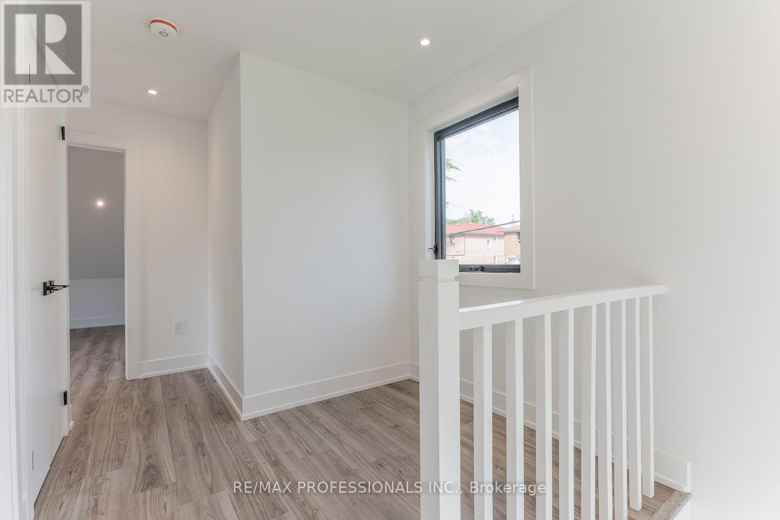 Grdnsuite - 38 Thirty Third Street, Toronto, Ontario  M8W 3H1 - Photo 14 - W14111676