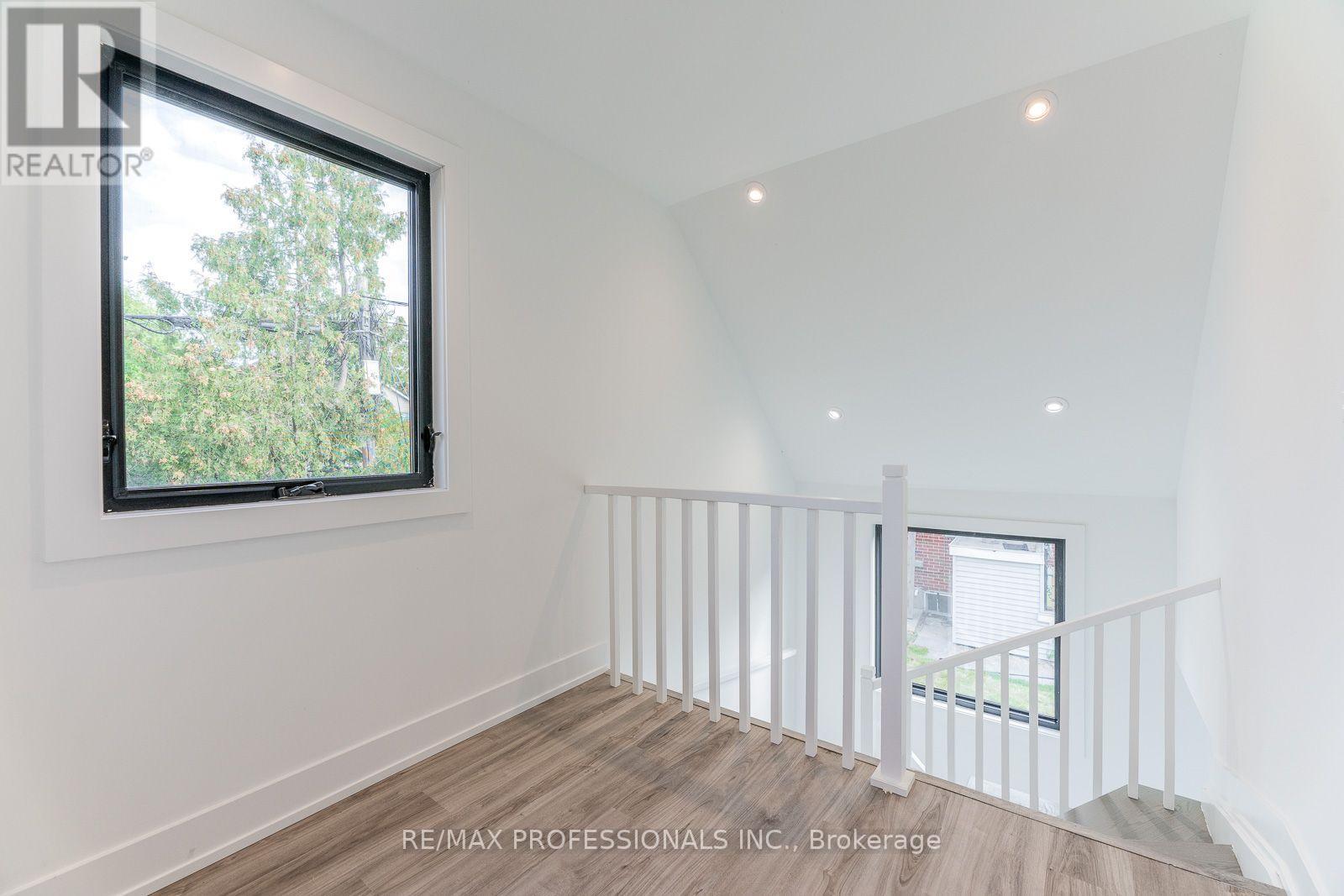 Grdnsuite - 38 Thirty Third Street, Toronto, Ontario  M8W 3H1 - Photo 18 - W14111676