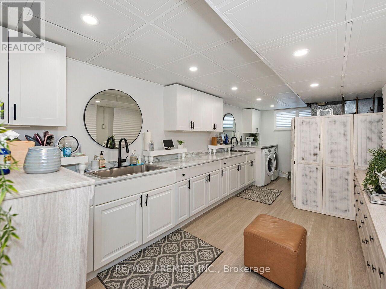 10 Bruno Court, Toronto, Ontario  M9L 2J3 - Photo 33 - W14111700
