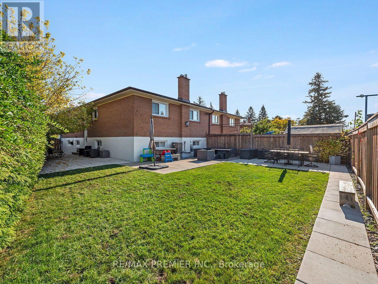 10 Bruno Court, Toronto, Ontario  M9L 2J3 - Photo 44 - W14111700