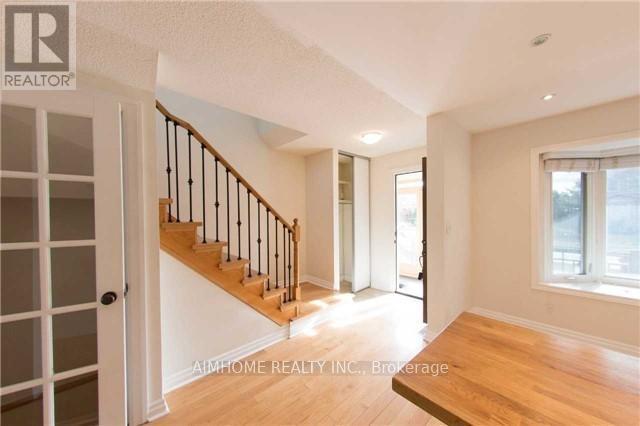1613 Parish Lane, Oakville, Ontario  L6M 3E2 - Photo 4 - W14111708