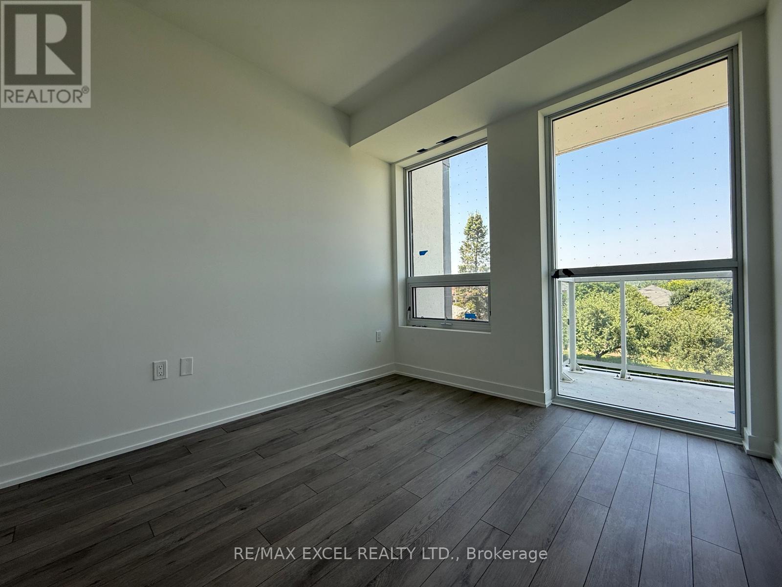 330 - 1005 Dundas Street E, Oakville, Ontario  L6H 8C7 - Photo 11 - W13837834