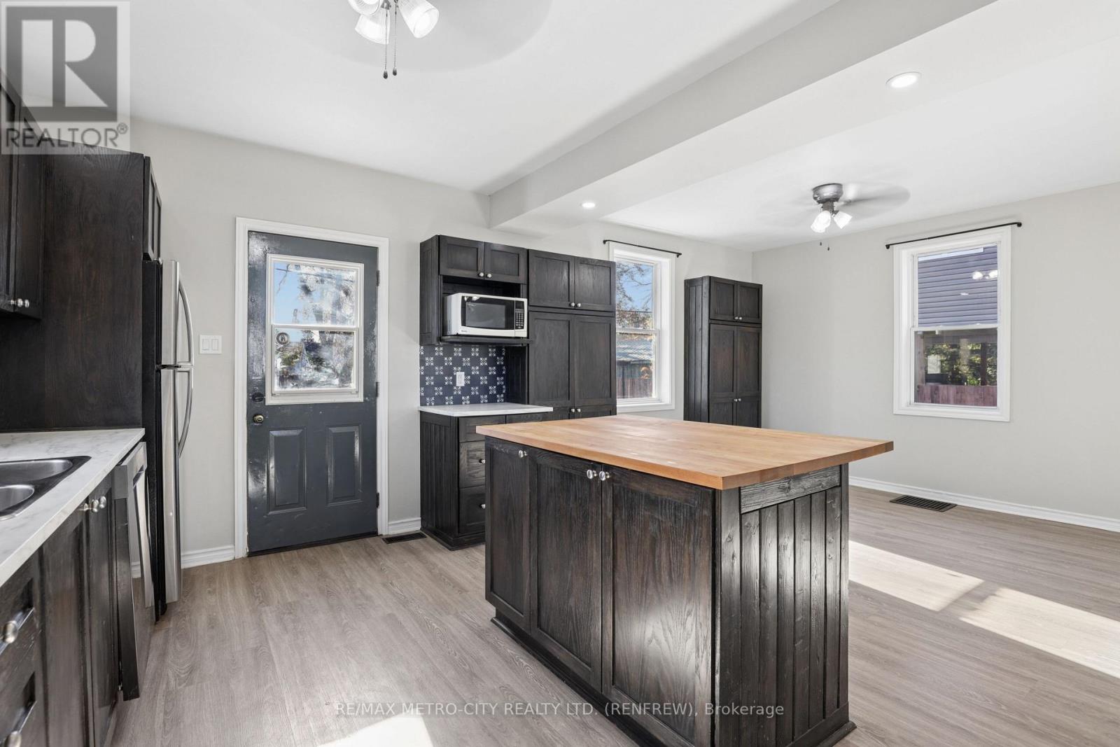 211 Mcandrew Avenue, Renfrew, Ontario  K7V 3X2 - Photo 16 - X14110694