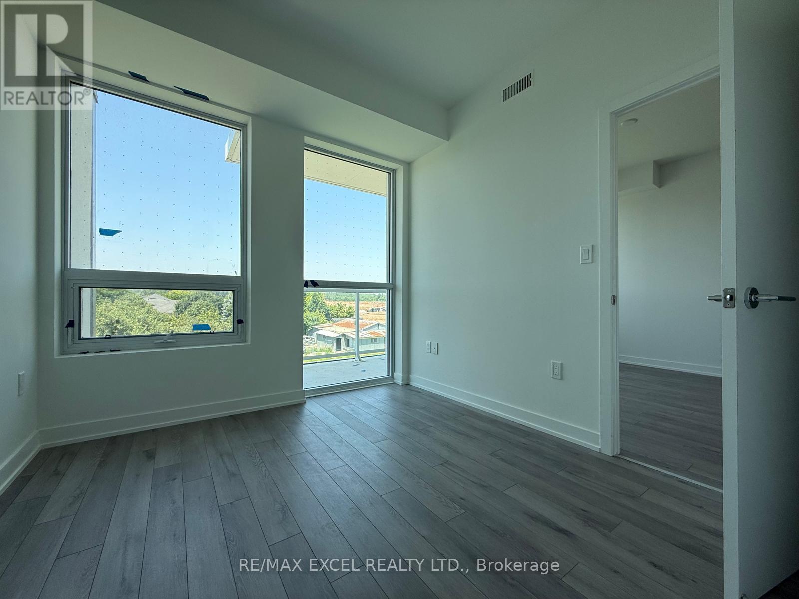330 - 1005 Dundas Street E, Oakville, Ontario  L6H 8C7 - Photo 10 - W13837834