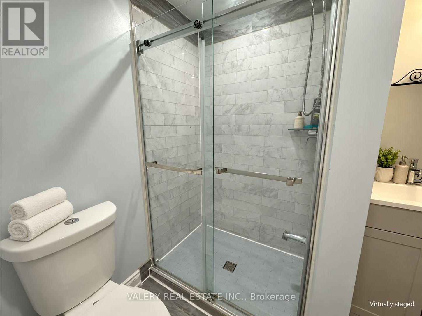 120 Royal Palm Drive, Brampton, Ontario  L6Z 1P7 - Photo 10 - W14111306