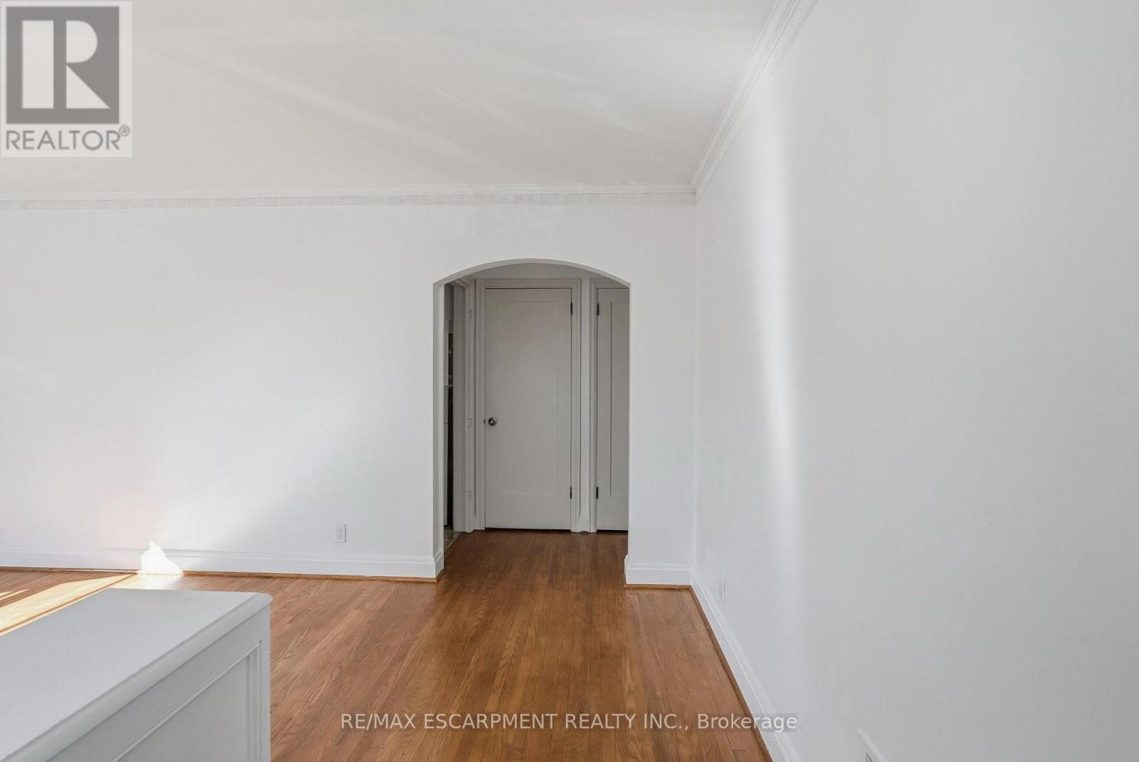 55 Lakeview Avenue, Grimsby, Ontario  L3M 3M3 - Photo 6 - X14111472