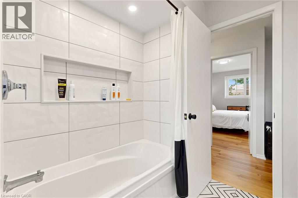 341 Lynnwood Drive, Oakville, Ontario  L6H 1M7 - Photo 26 - 40873644