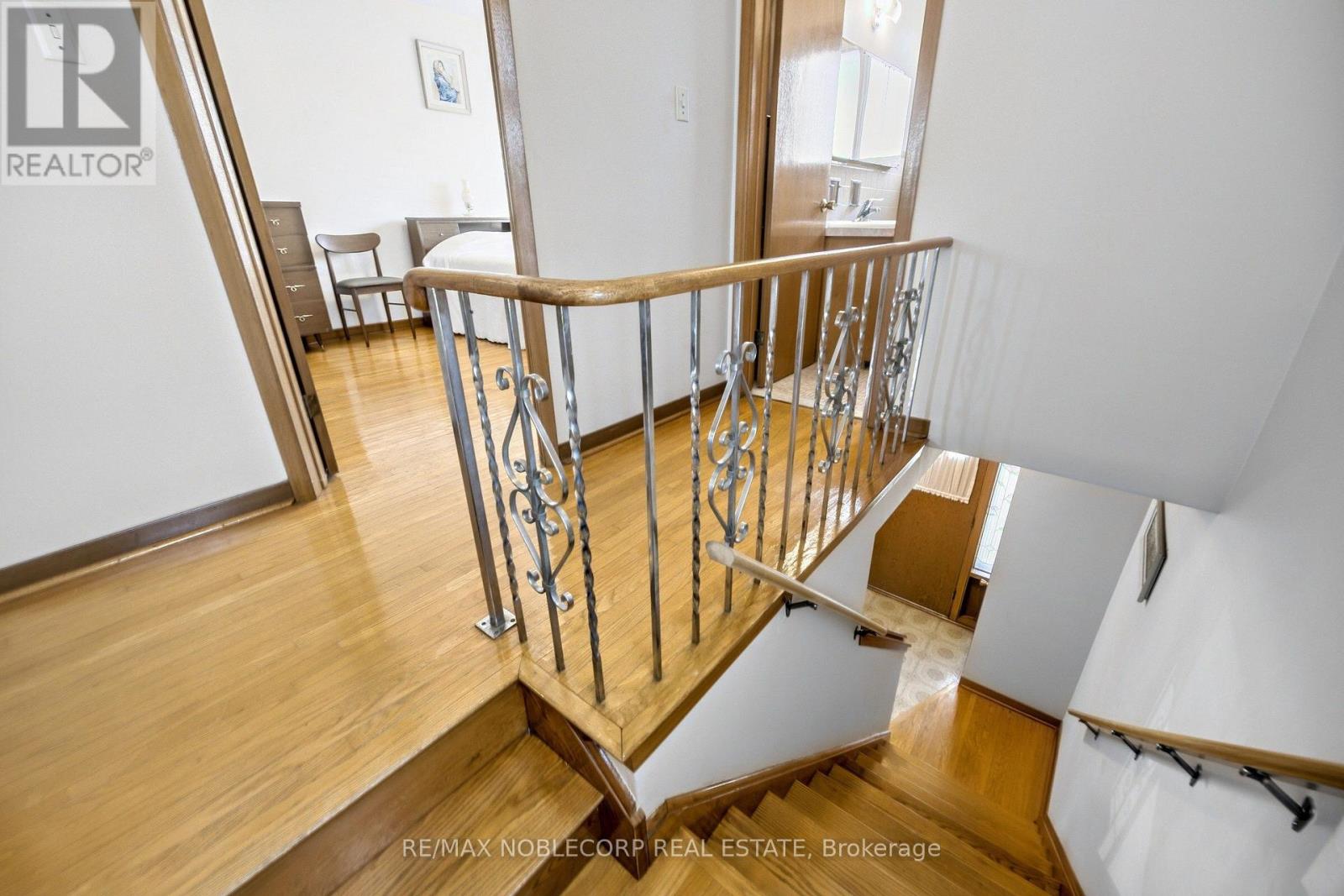 157 Hallmark Avenue, Toronto, Ontario  M8W 4K9 - Photo 22 - W14111710