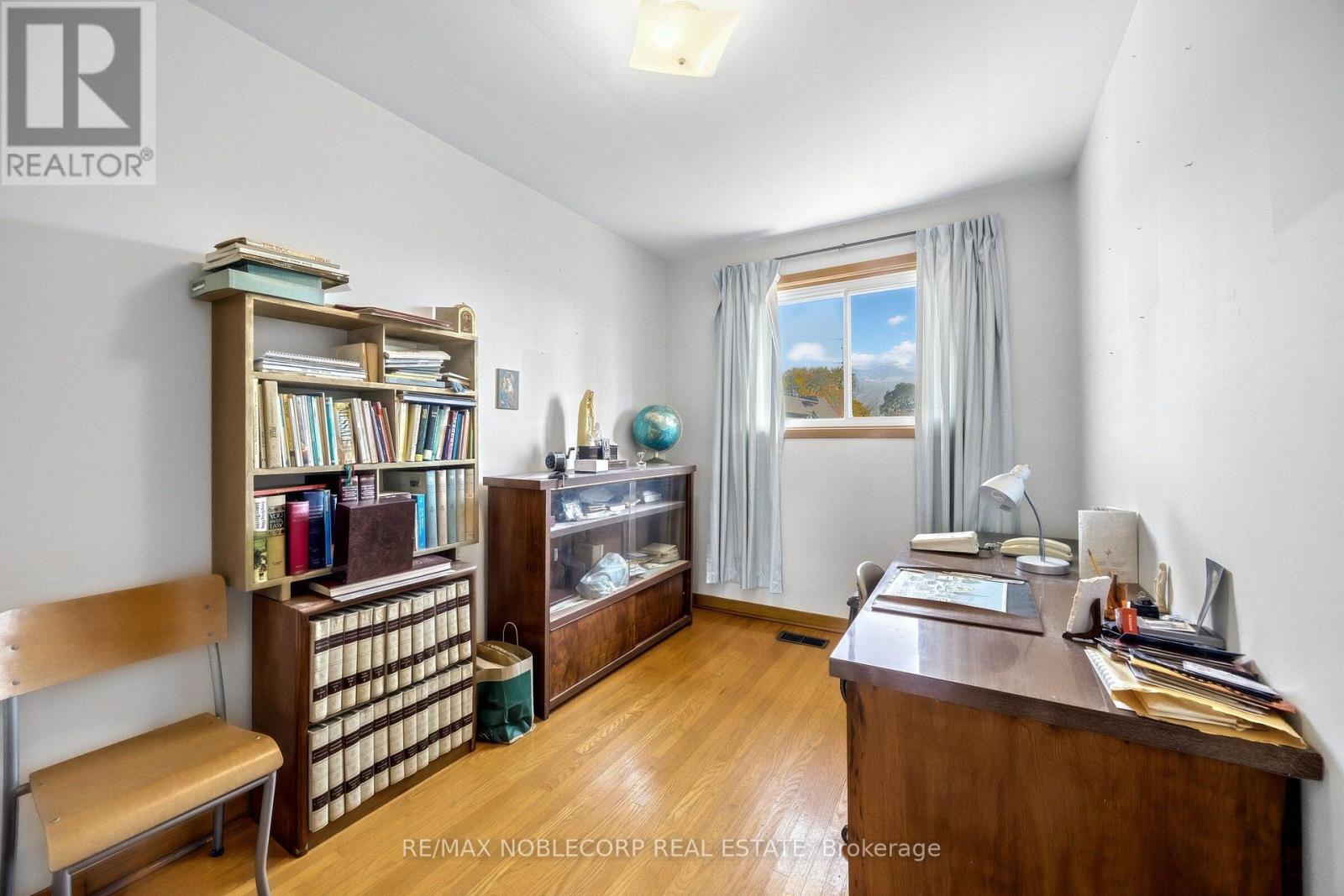 157 Hallmark Avenue, Toronto, Ontario  M8W 4K9 - Photo 23 - W14111710