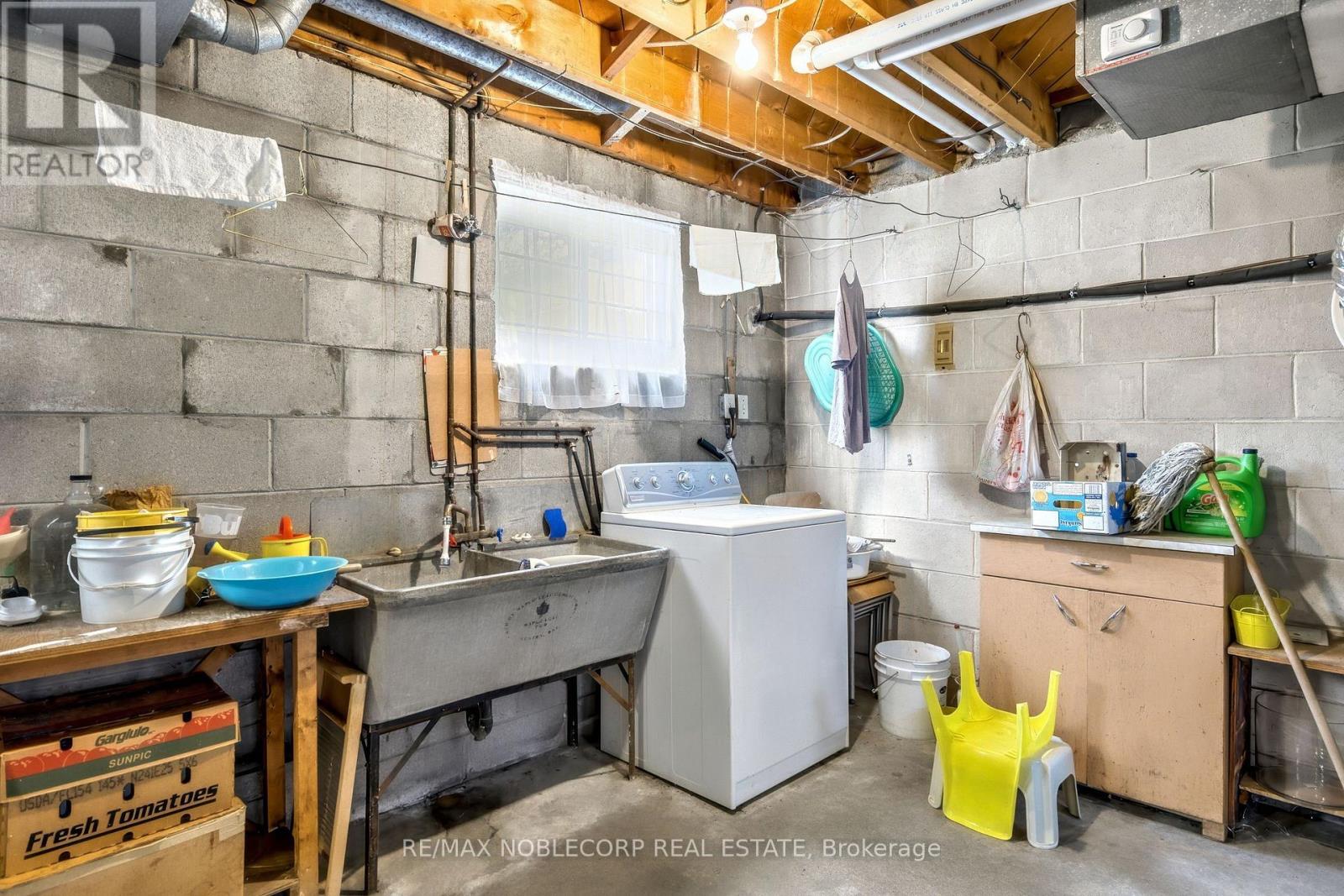 157 Hallmark Avenue, Toronto, Ontario  M8W 4K9 - Photo 27 - W14111710