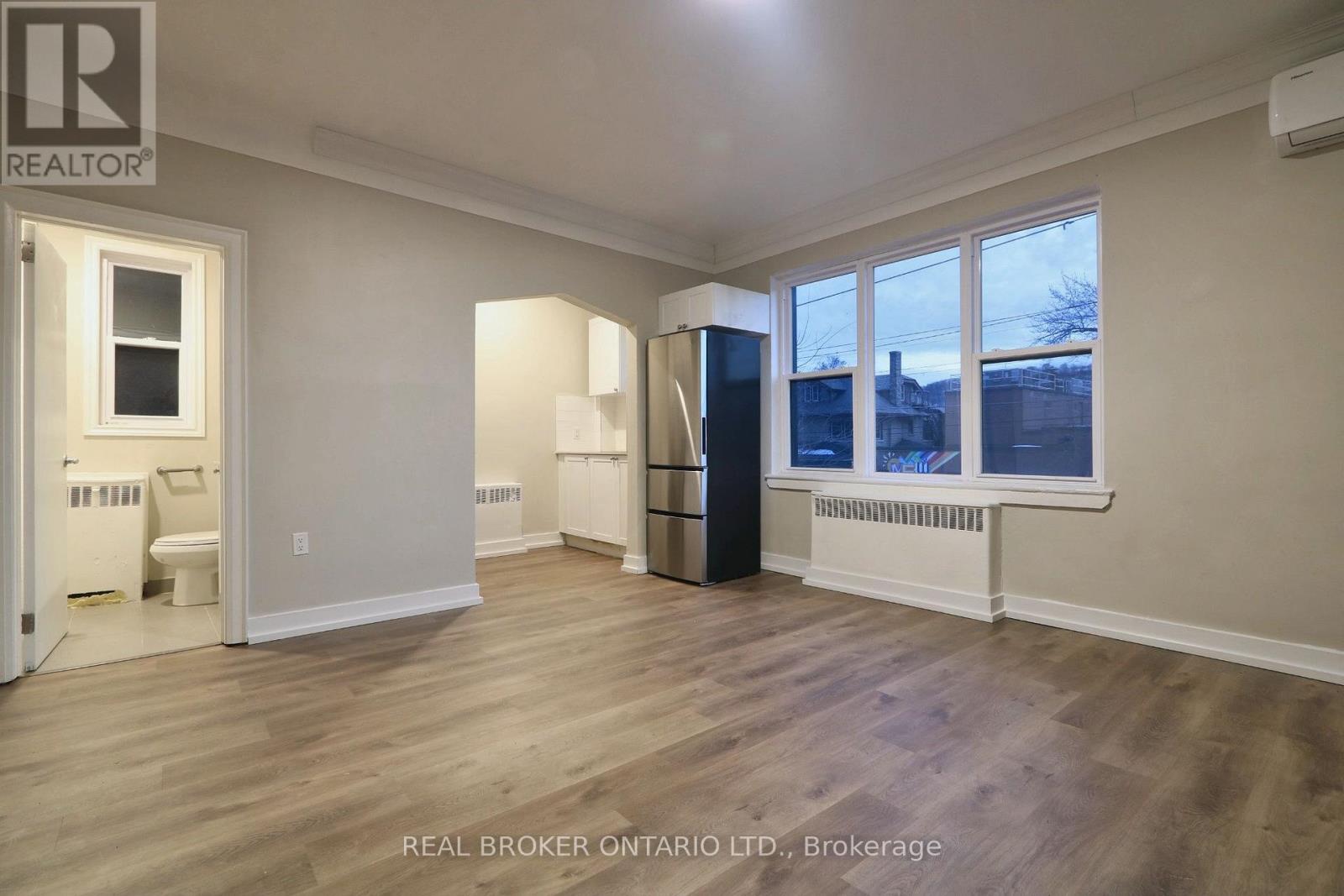 903-909 Main Street E, Hamilton, Ontario  L8M 1M6 - Photo 13 - X14100080