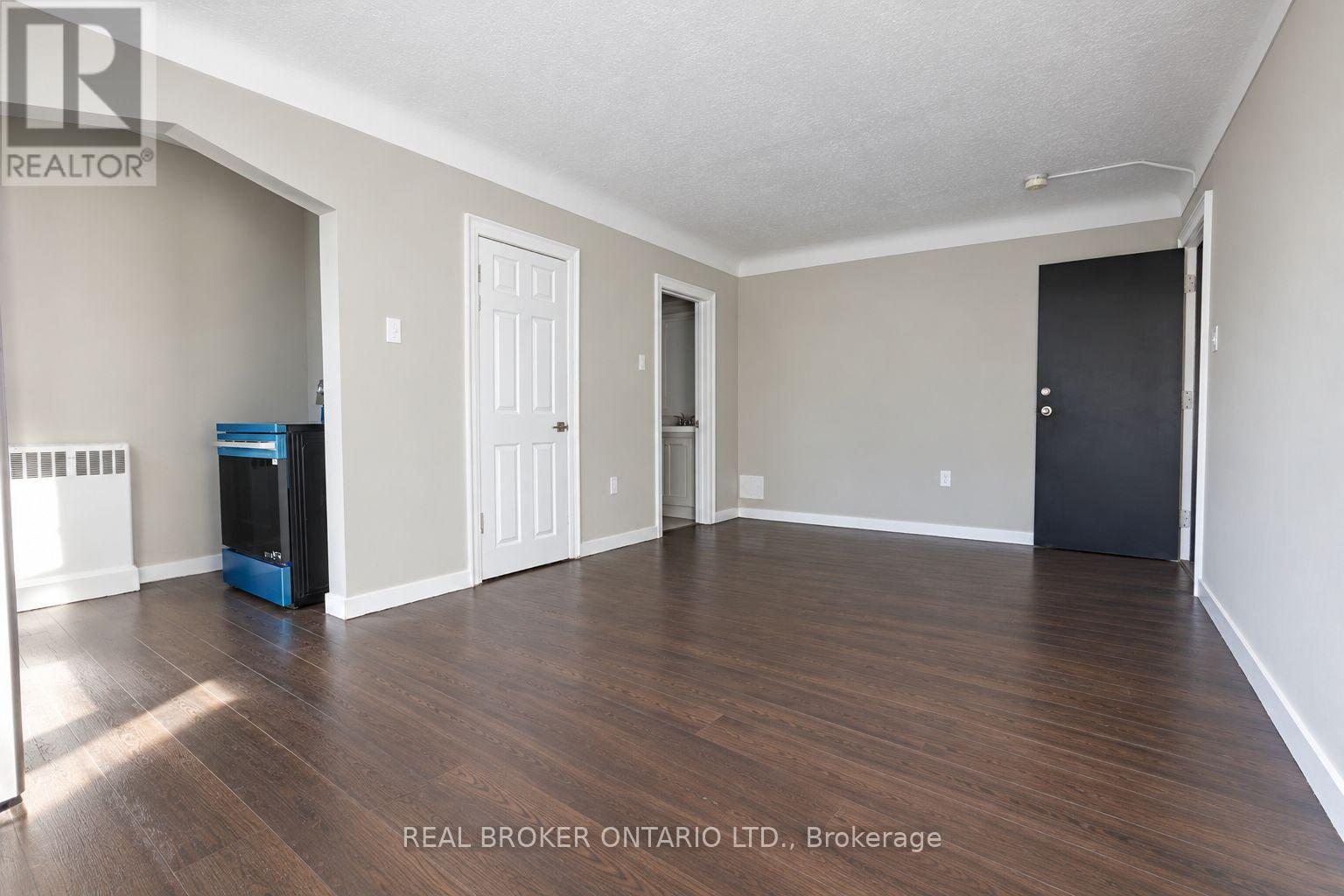 903-909 Main Street E, Hamilton, Ontario  L8M 1M6 - Photo 4 - X14100080