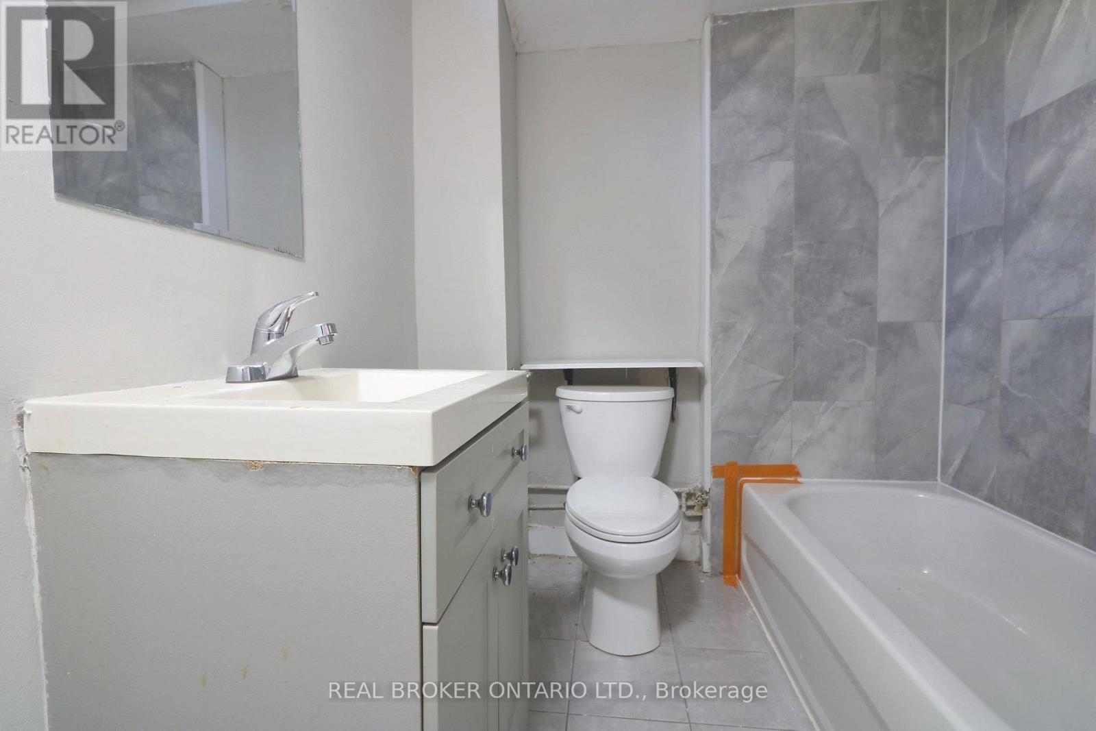 903-909 Main Street E, Hamilton, Ontario  L8M 1M6 - Photo 25 - X14100080