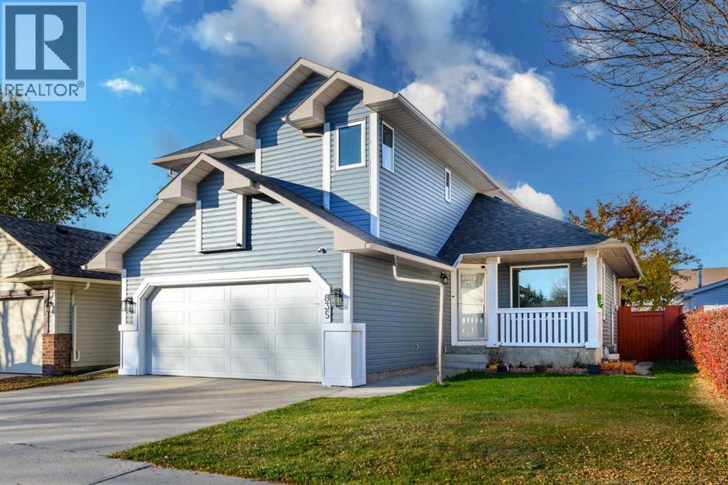 835 Coventry Drive Ne, Calgary, Alberta  T3K 4G2 - Photo 2 - A2354303