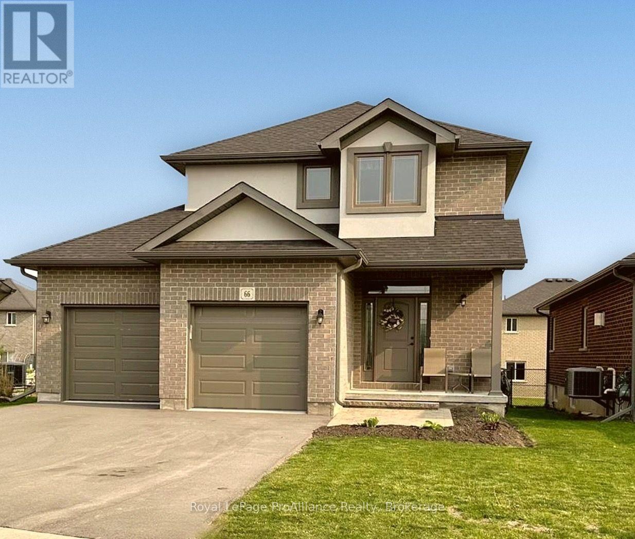 66 FARMINGTON CRESCENT, Belleville, Ontario